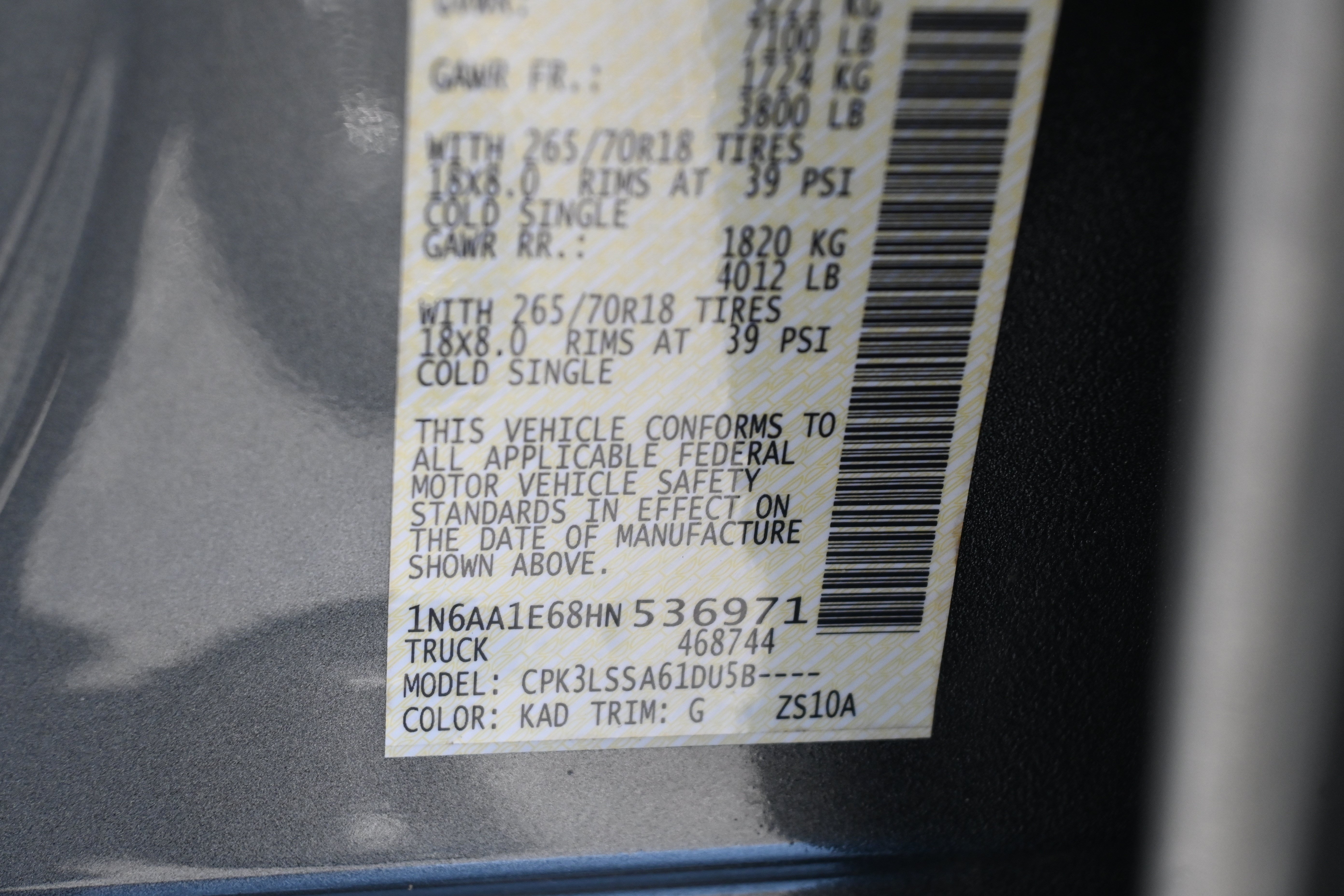 Used 2017 Nissan Titan SV RWD image 35