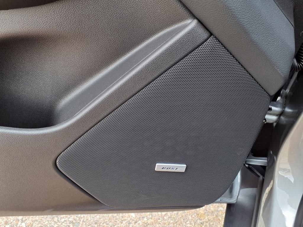 New 2025 Cadillac XT5 Premium Luxury w/ LPO, Floor Liner Package image 13