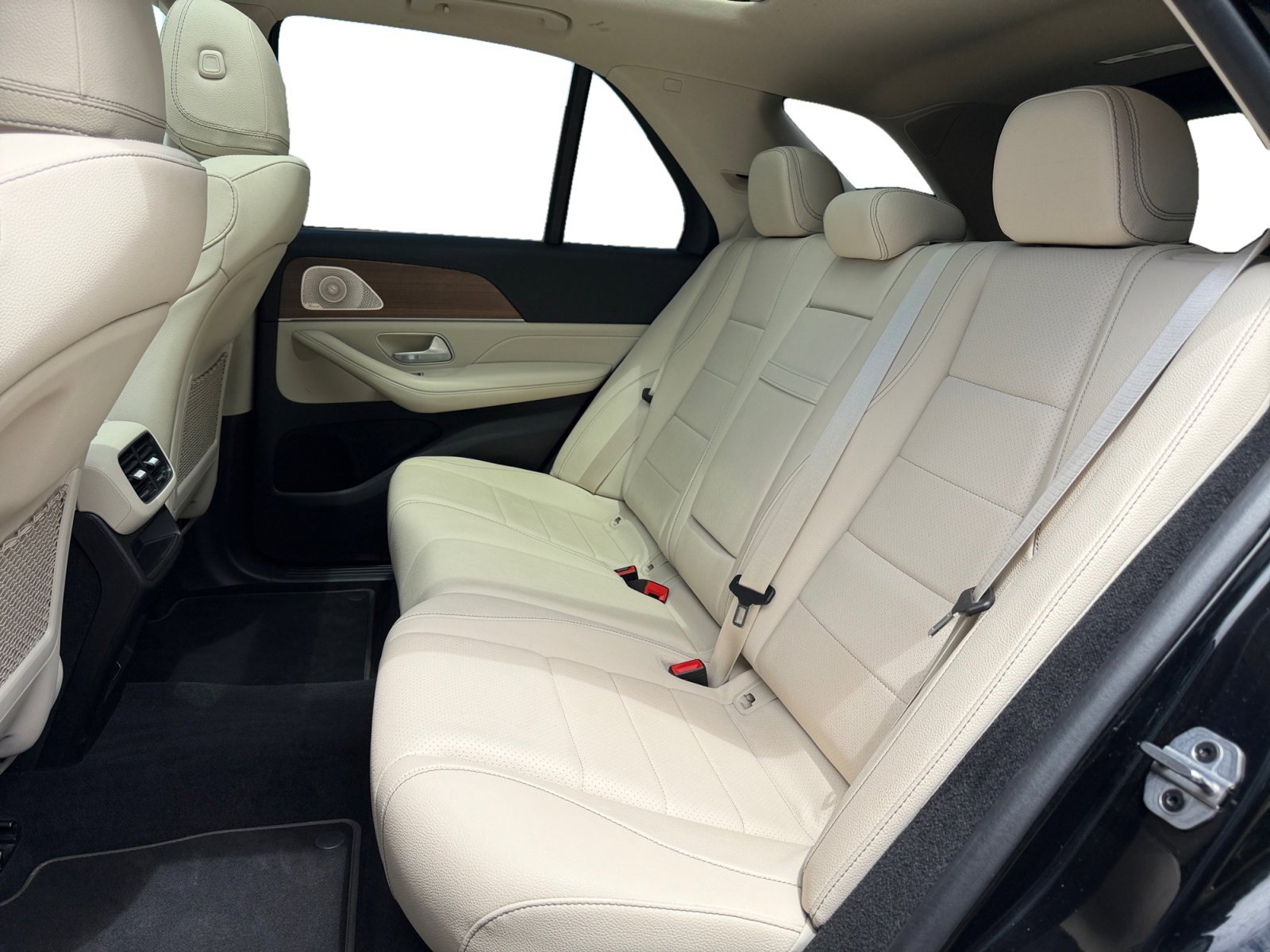 Used 2024 Mercedes-Benz GLE 350 4MATIC image 16