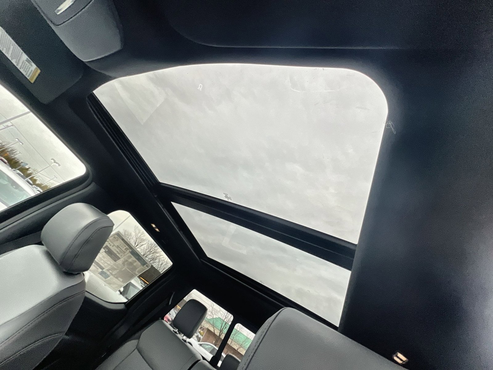 New 2025 Ford F150 Lightning Lariat image 24