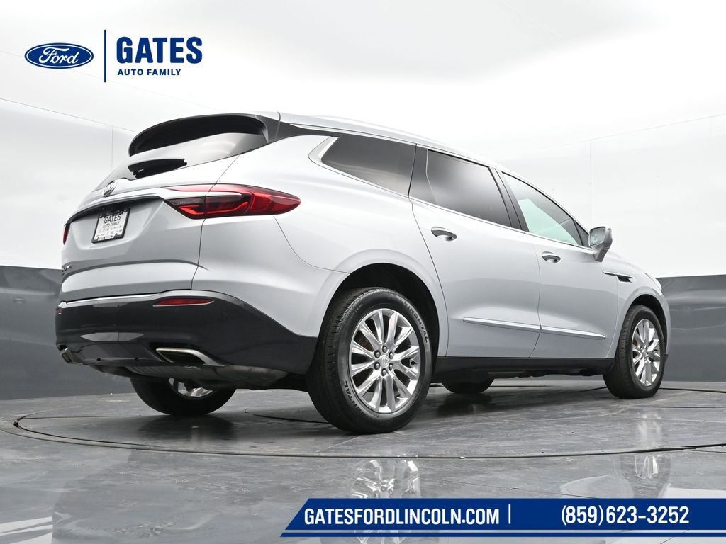 Used 2020 Buick Enclave Premium w/ Surround and Sites Package AWD/4WD image 39