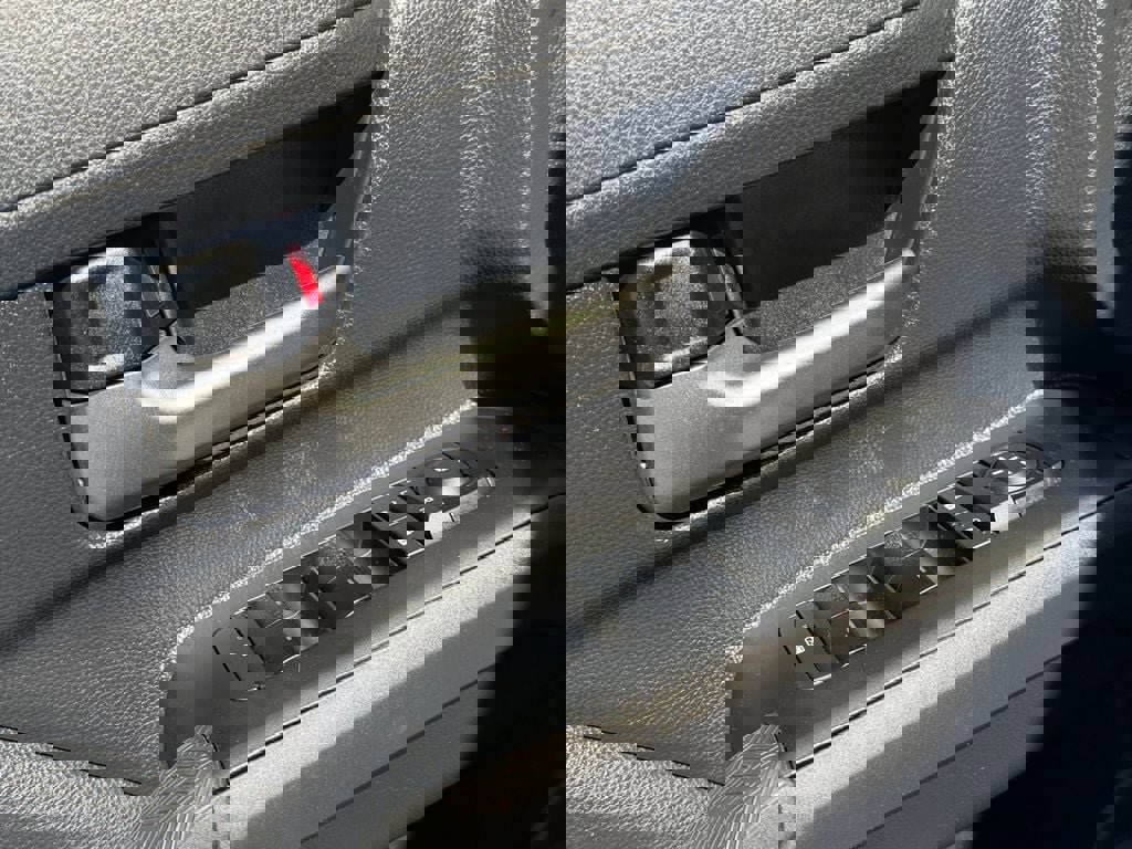 Used 2024 Toyota Tacoma TRD Off-Road w/ TRD Off Road Upgrade Package image 11