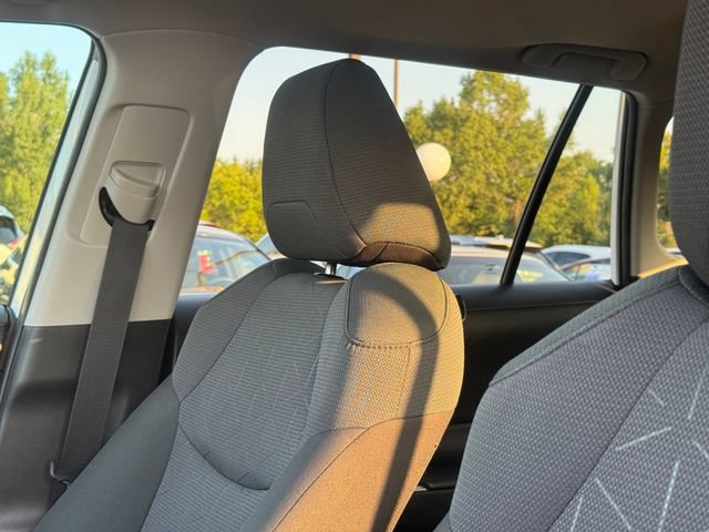 Used 2023 Toyota RAV4 XLE w/ Convenience Package FWD image 10