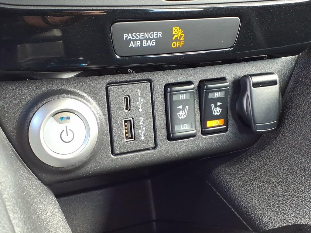 Certified 2025 Nissan Leaf SV Plus FWD image 21
