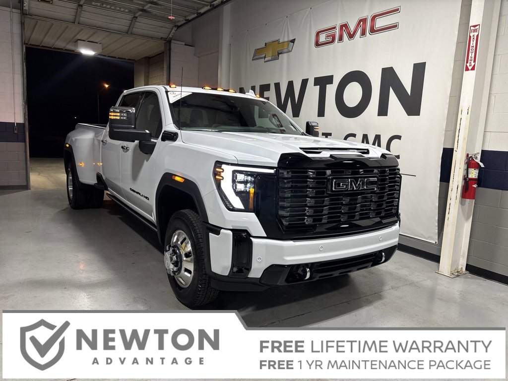 New 2026 GMC Sierra 3500 Denali Ultimate w/ LPO, Black Badging Package image 1