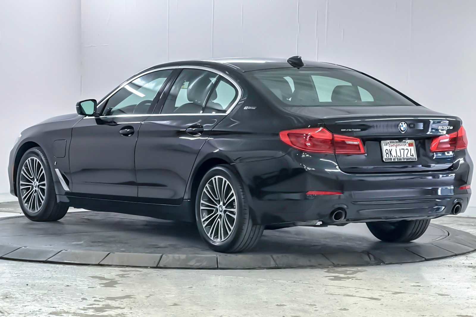 Used 2019 BMW 530e w/ Convenience Package image 6