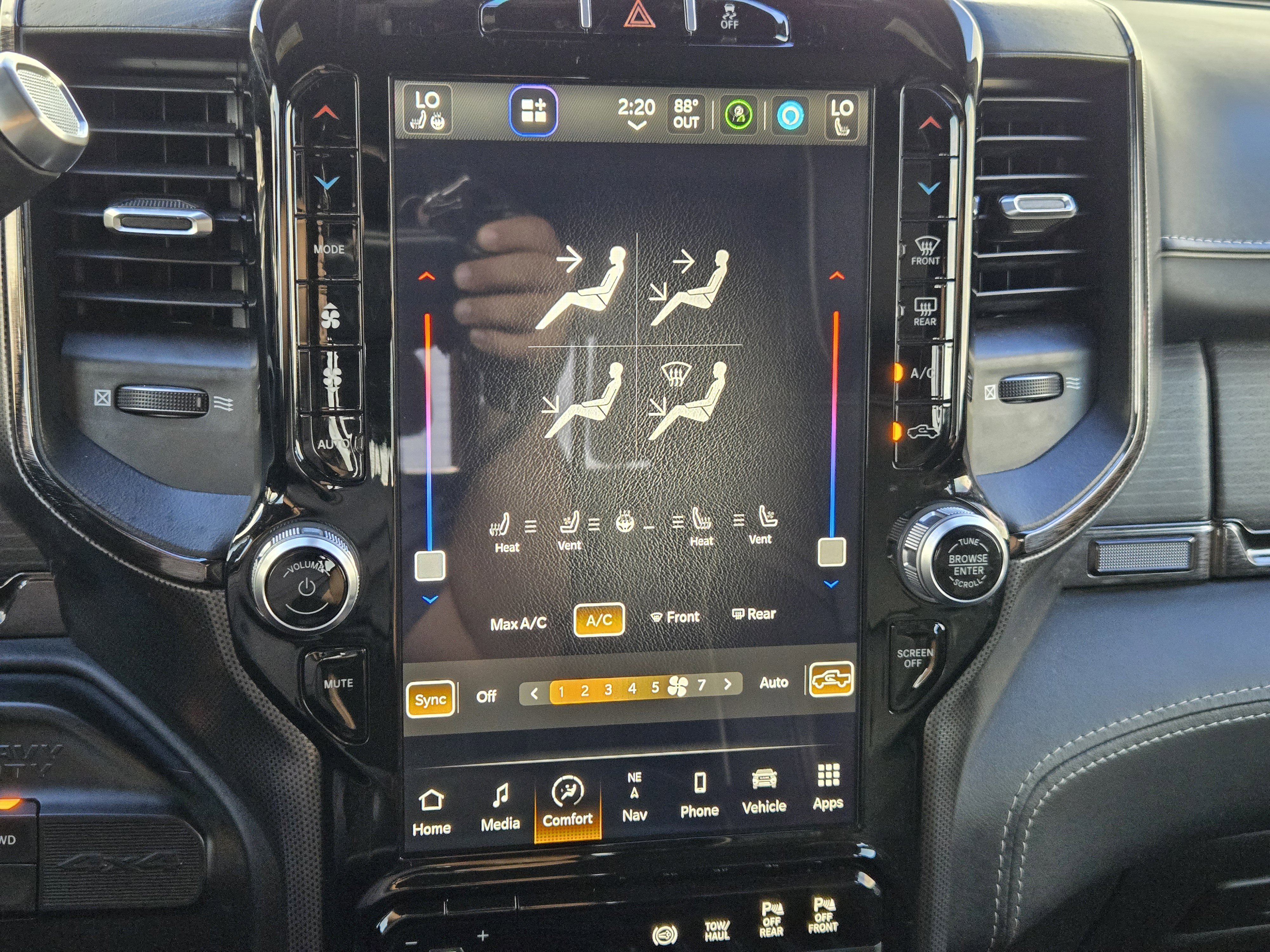 Used 2022 RAM 2500 Limited image 22