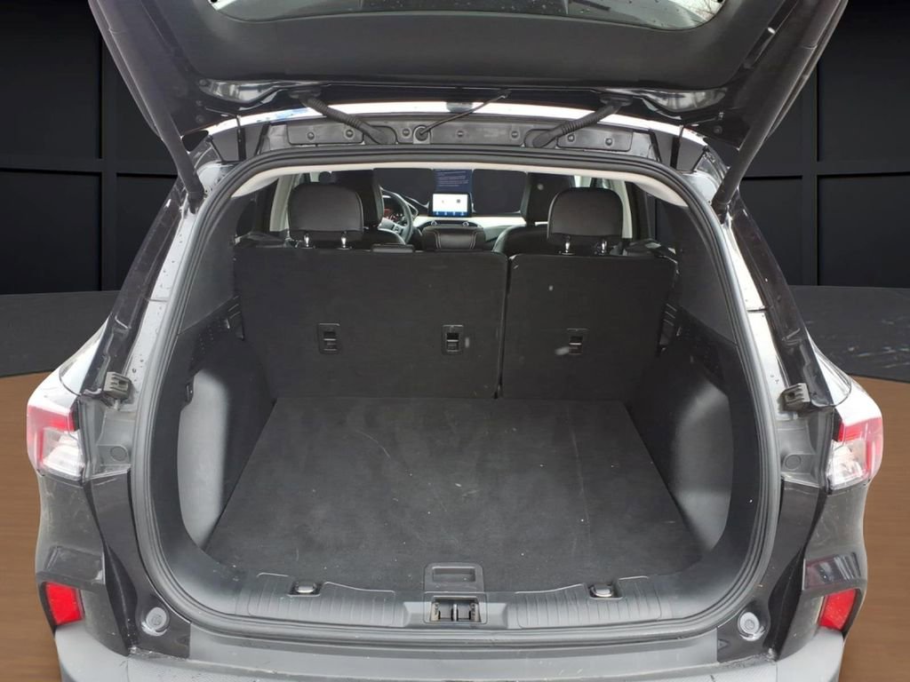 Certified 2022 Ford Escape SEL AWD/4WD image 31