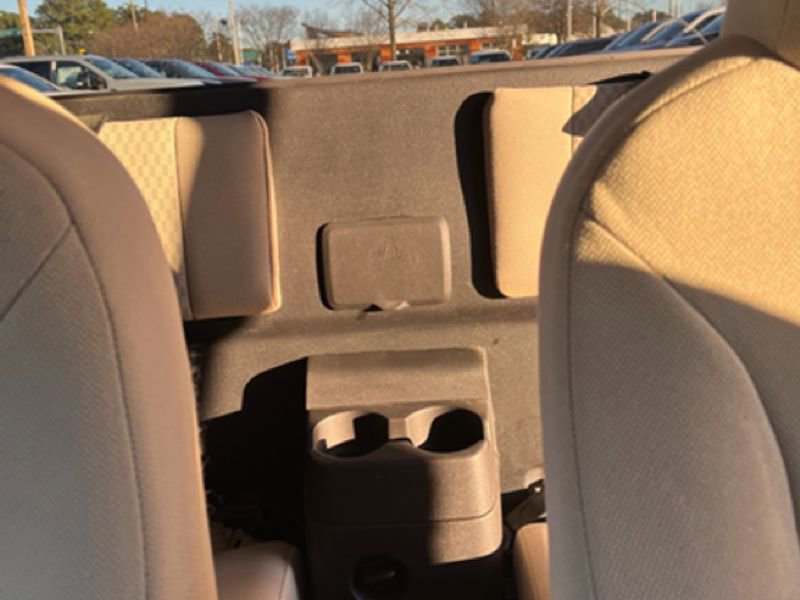 Used 2011 Chevrolet Colorado LT w/ Power Convenience Package image 16