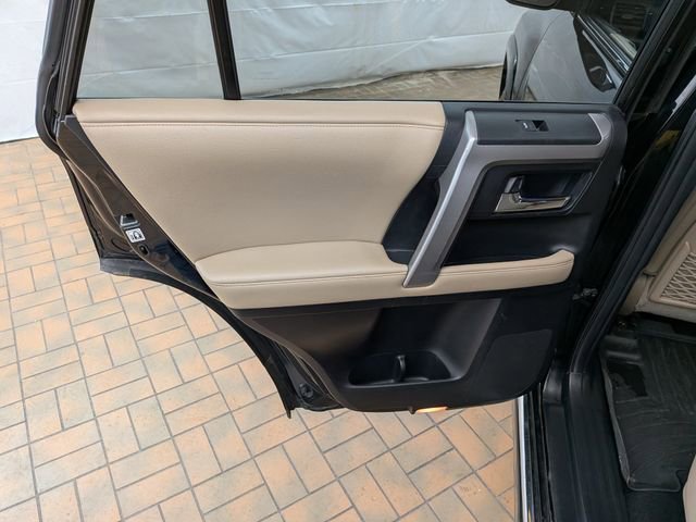 Used 2014 Toyota 4Runner Limited image 20