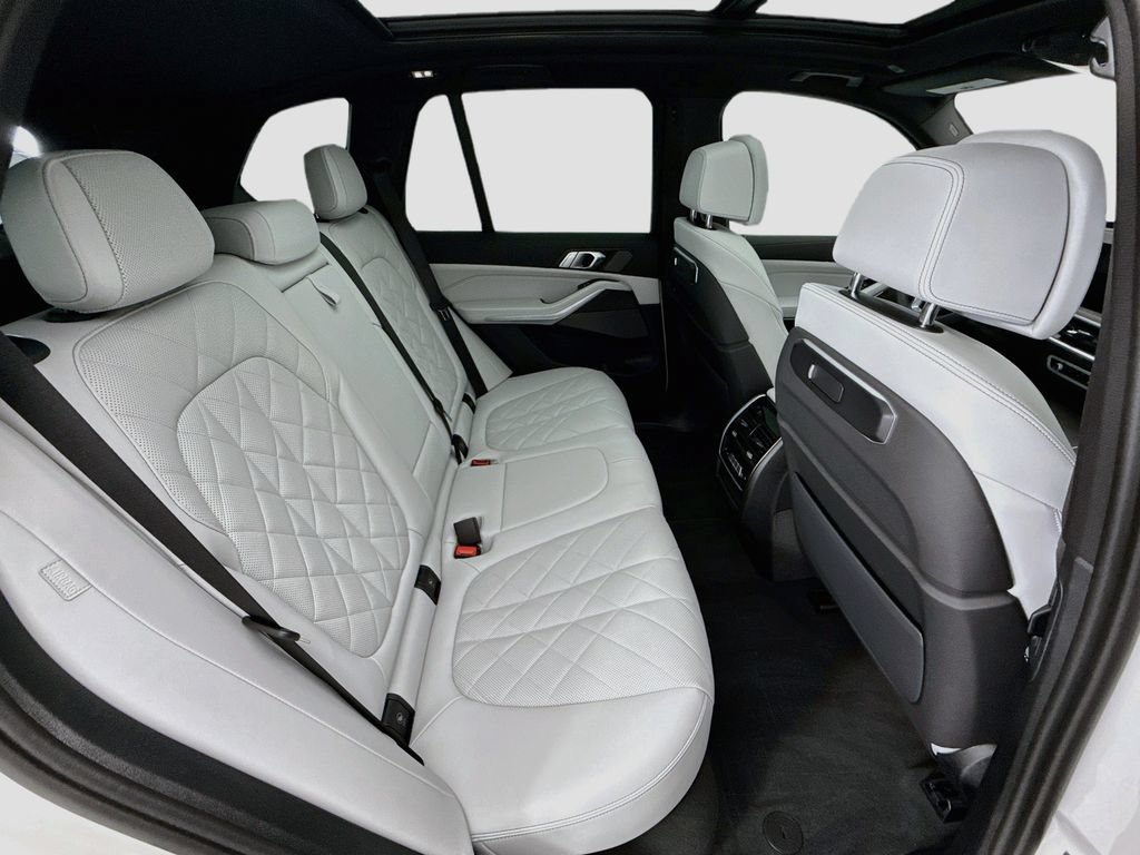 Certified 2025 BMW X5 xDrive40i AWD/4WD image 21