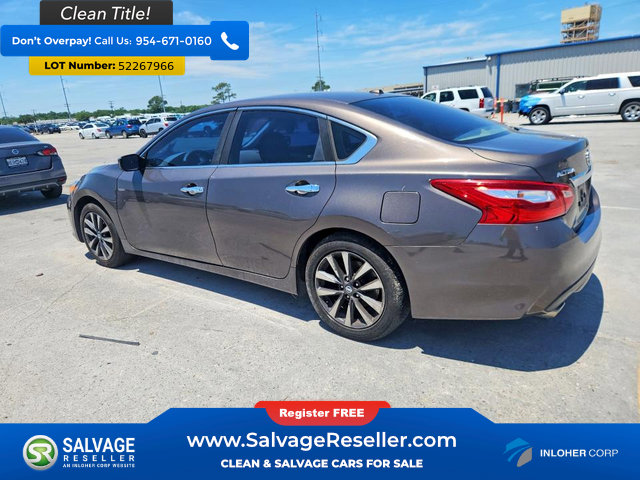 Used 2016 Nissan Altima 2.5 SV FWD image 3