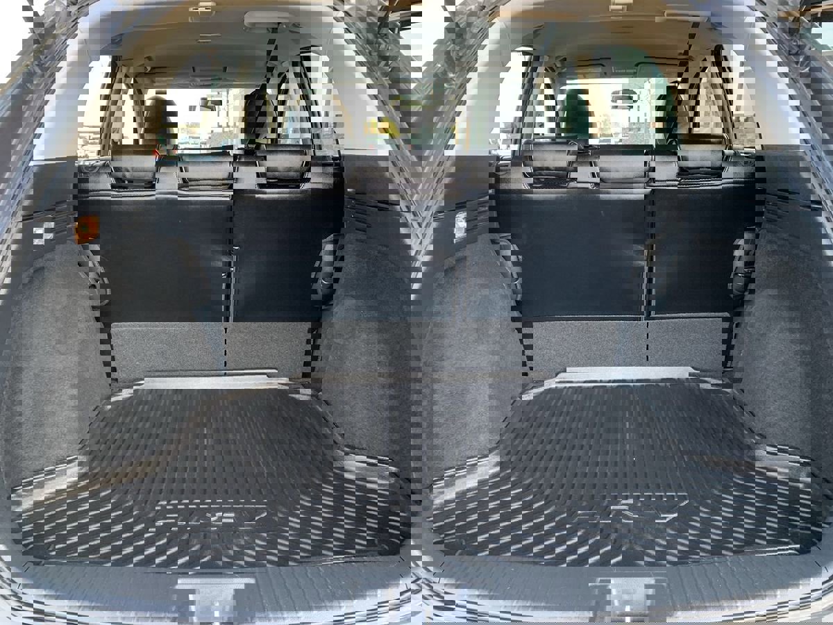 Used 2021 Honda HR-V LX image 12