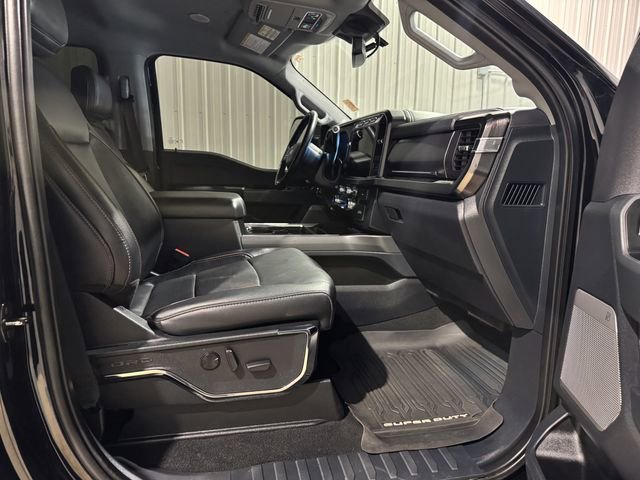 Used 2023 Ford F250 Lariat w/ Lariat Ultimate Package AWD/4WD image 23