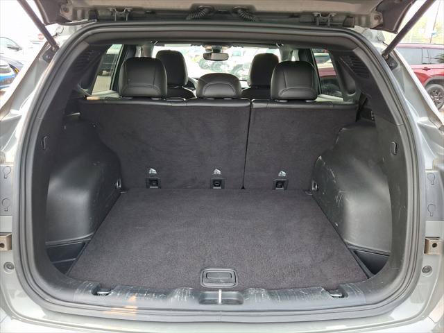 Certified 2024 Jeep Compass Latitude AWD/4WD image 18