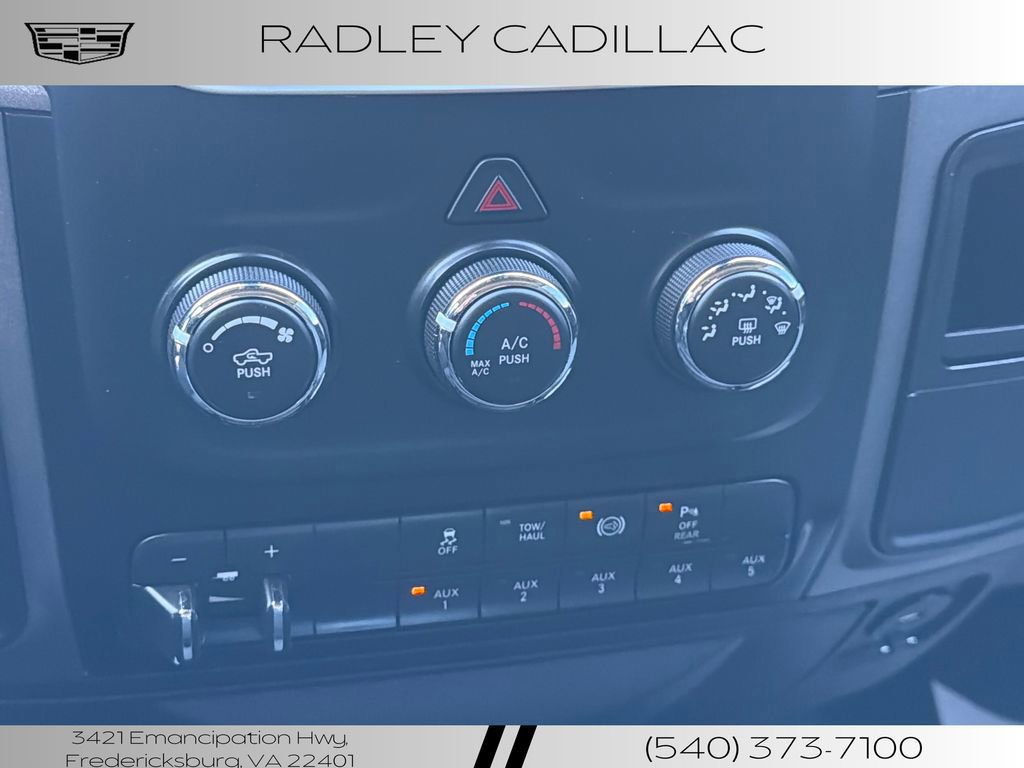 Used 2016 RAM 2500 Tradesman w/ Chrome Appearance Group AWD/4WD image 13