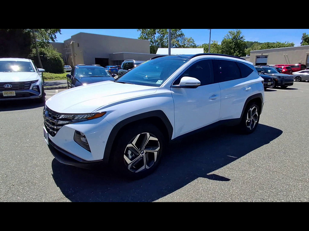 Certified 2024 Hyundai Tucson Limited AWD/4WD image 4