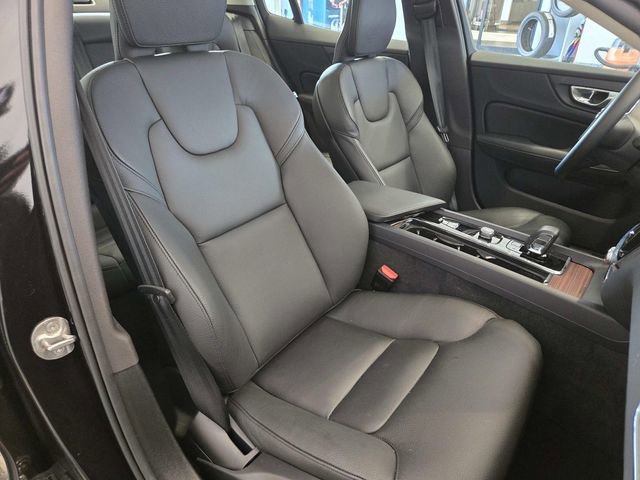 Used 2025 Volvo S60 B5 Plus image 13