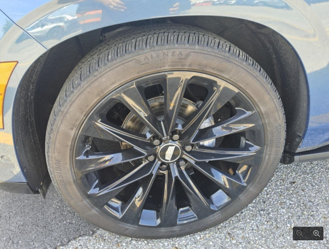 Used 2025 Cadillac Escalade Sport Platinum AWD/4WD image 5