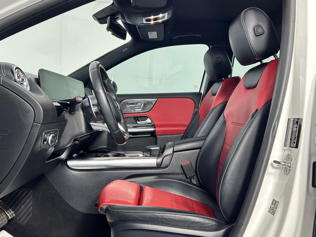 Used 2021 Mercedes-Benz GLA 35 AMG 4MATIC w/ Premium Package image 30