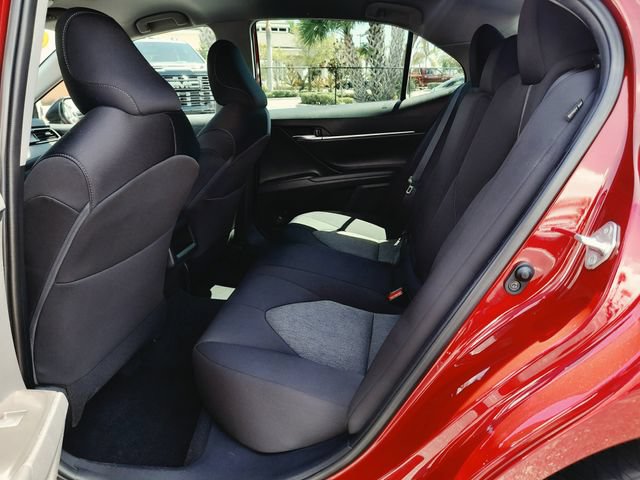Used 2022 Toyota Camry LE FWD image 13