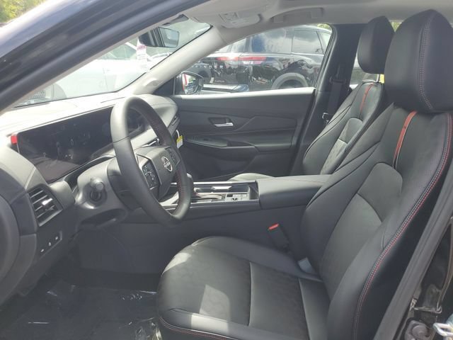 New 2026 Nissan Sentra SR w/ SR Premium Package FWD image 12