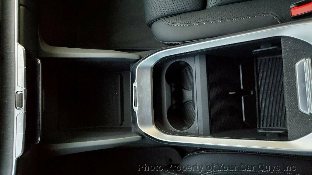 Used 2025 Lucid Air Pure image 34