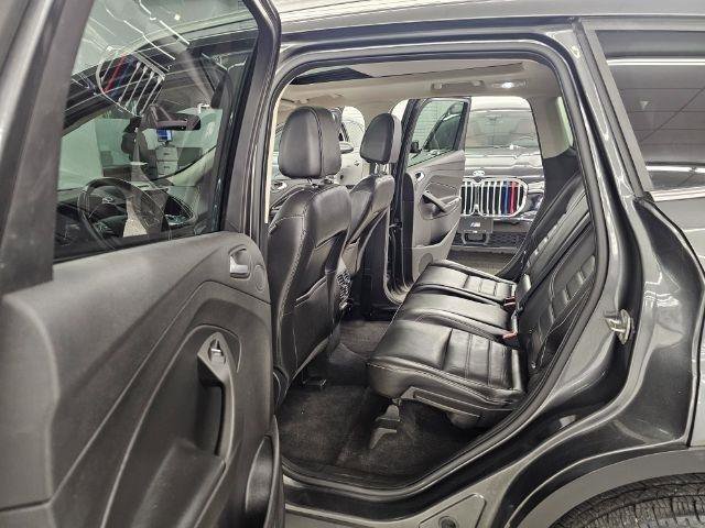 Used 2017 Ford Escape Titanium image 32