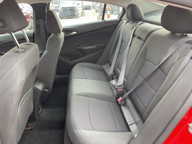 Used 2017 Chevrolet Cruze LT w/ Convenience Package FWD image 21