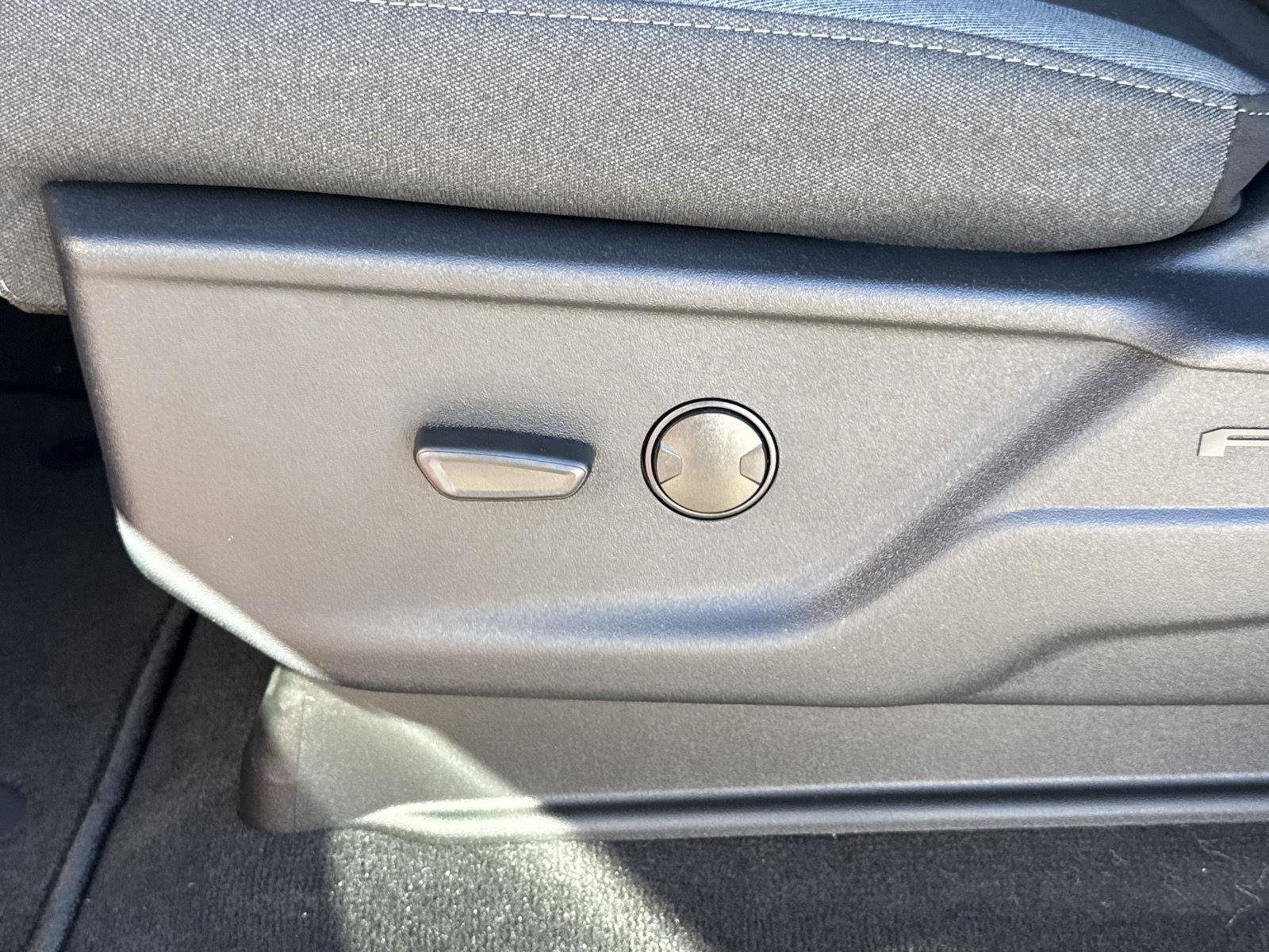 New 2026 Ford F250 XLT w/ XLT Premium Package image 16