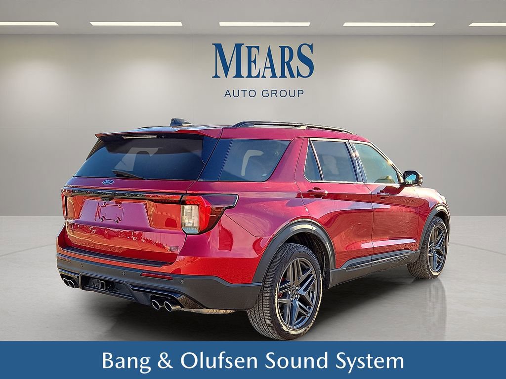 Used 2025 Ford Explorer ST image 6