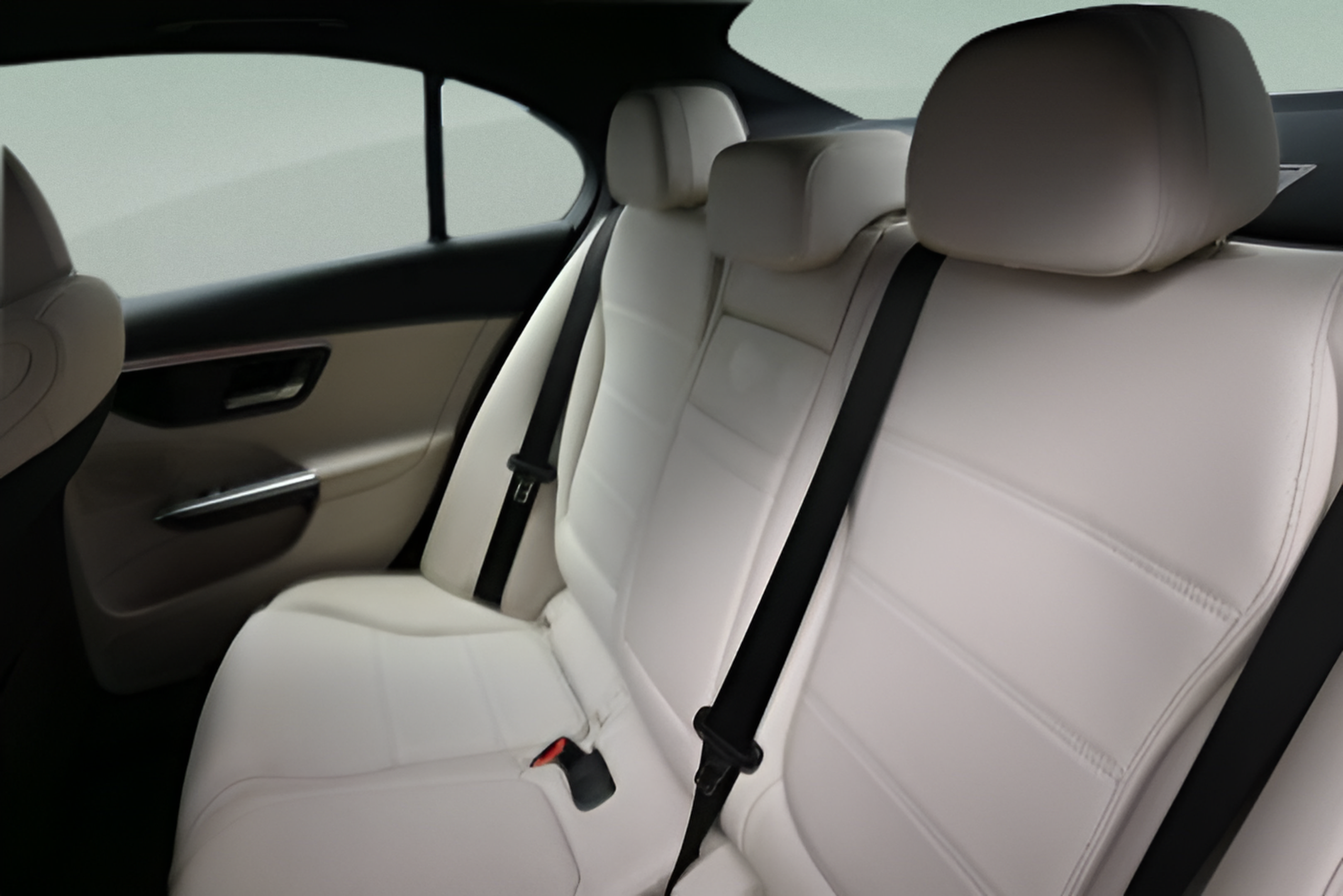 Used 2025 Mercedes-Benz C 300 Sedan image 47