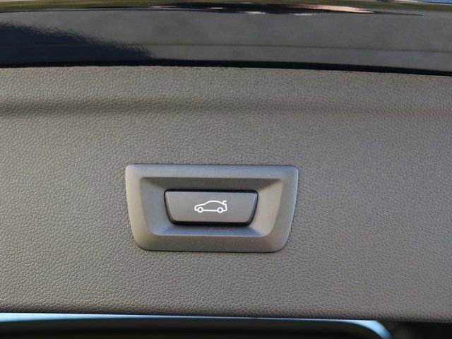 New 2026 BMW iX xDrive60 w/ M Sport Package image 30