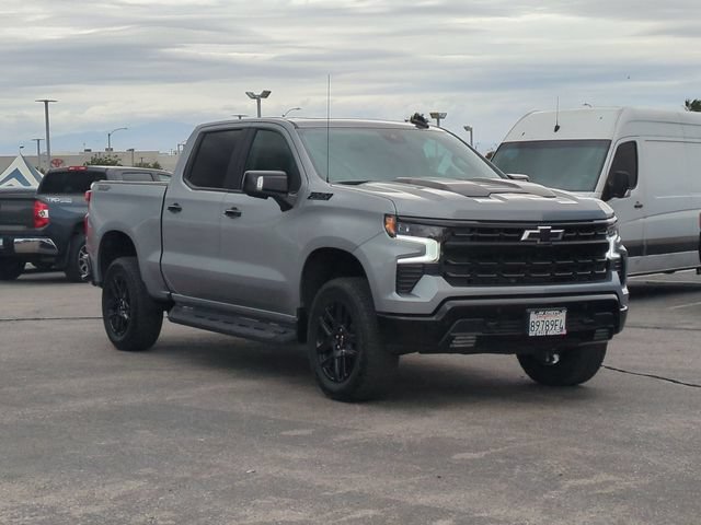 Used 2025 Chevrolet Silverado 1500 LT Trail Boss w/ Convenience Package II AWD/4WD image 2
