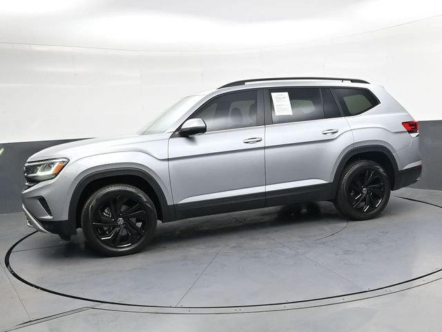 Used 2022 Volkswagen Atlas SE w/ Black Wheel Package AWD/4WD image 9