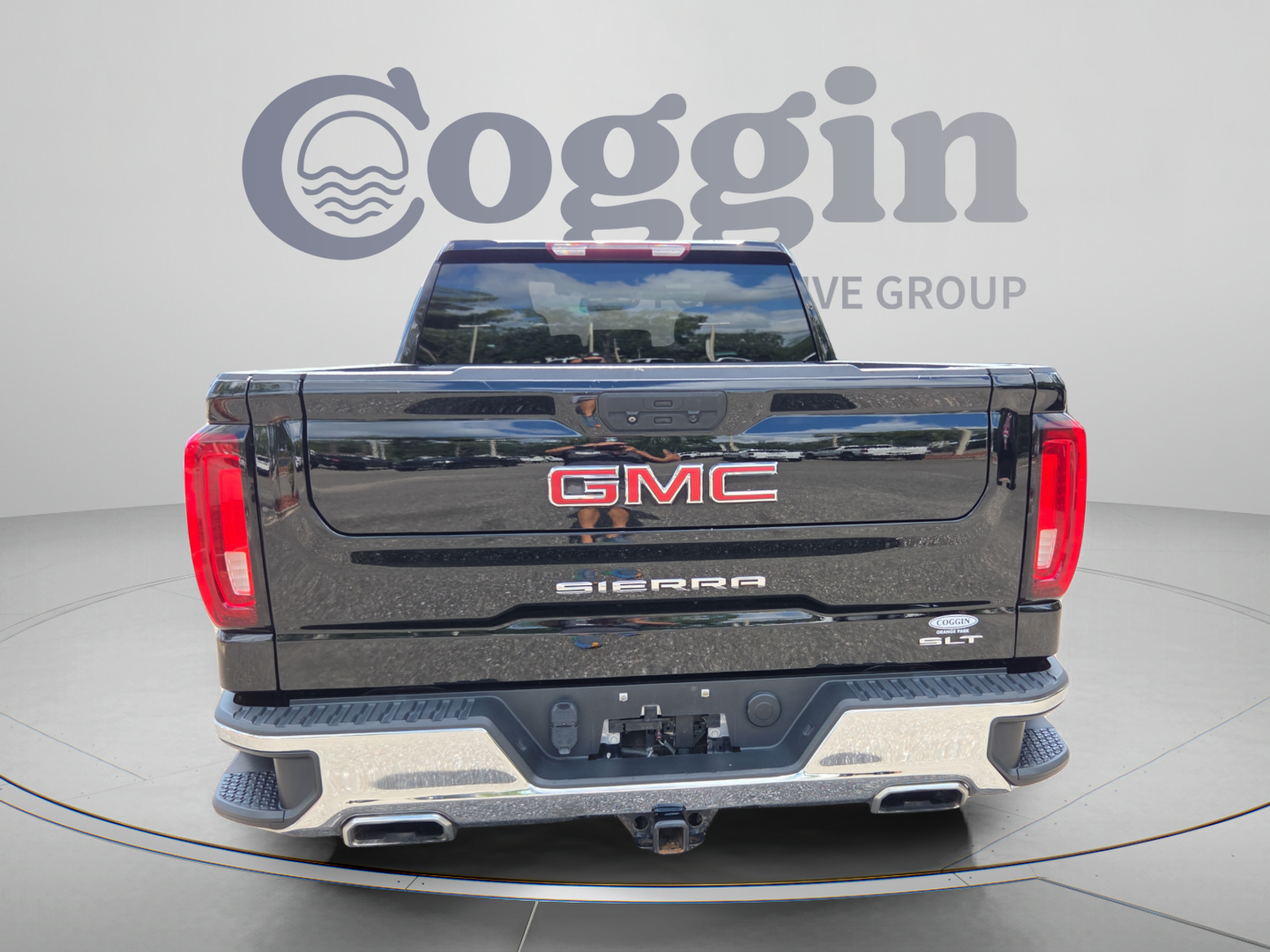 Certified 2021 GMC Sierra 1500 SLT w/ X31 Off-Road Package AWD/4WD image 4