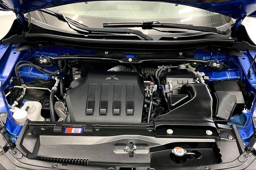 Used 2022 Mitsubishi Eclipse Cross AWD image 9