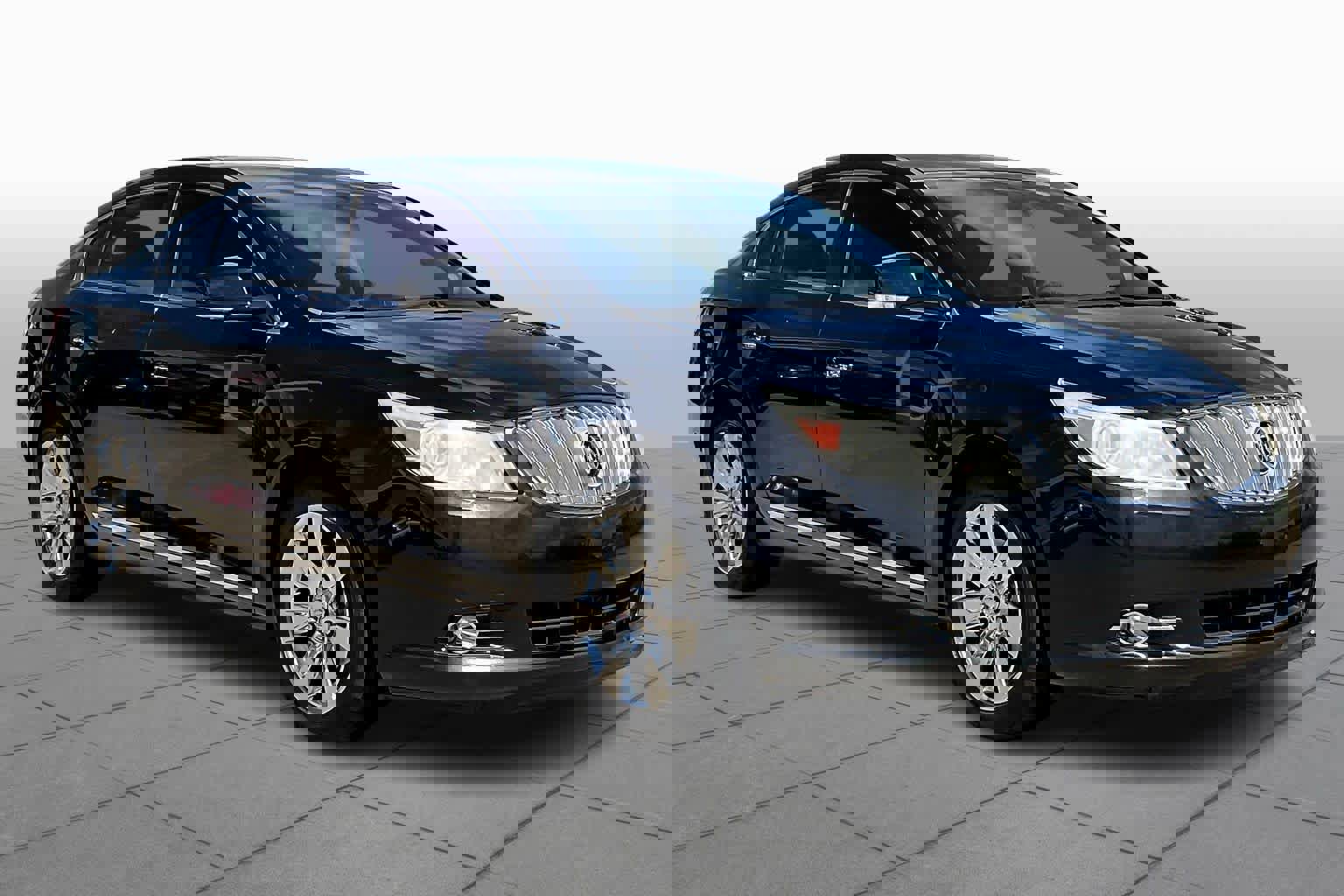 Used 2012 Buick LaCrosse Premium w/ Driver Confidence Package image 2