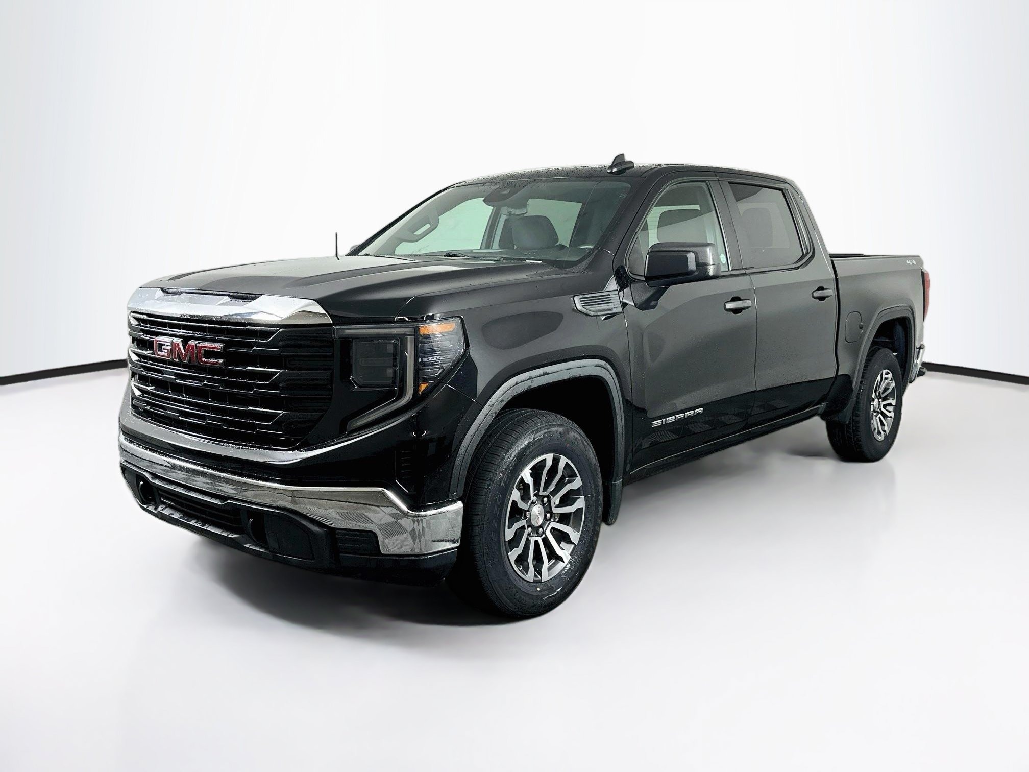 Used 2023 GMC Sierra 1500 Pro AWD/4WD image 3
