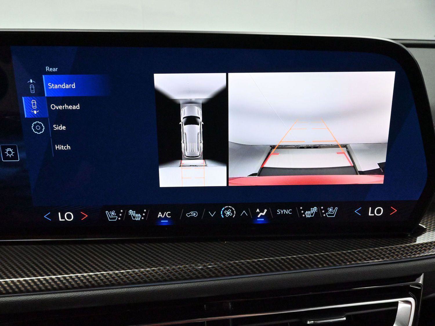 Used 2025 Chevrolet Traverse High Country image 25