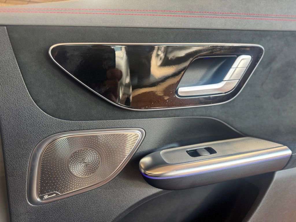 Used 2023 Mercedes-Benz EQE 500 4MATIC Sedan image 40