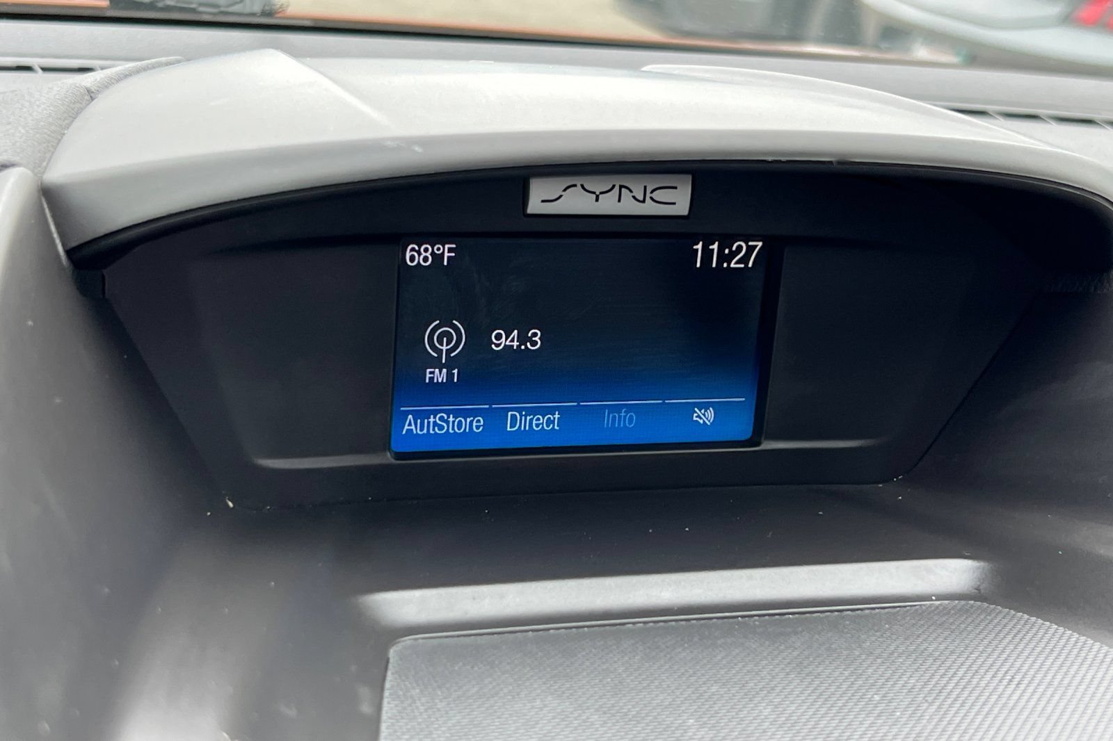 Used 2017 Ford Escape SE FWD image 18
