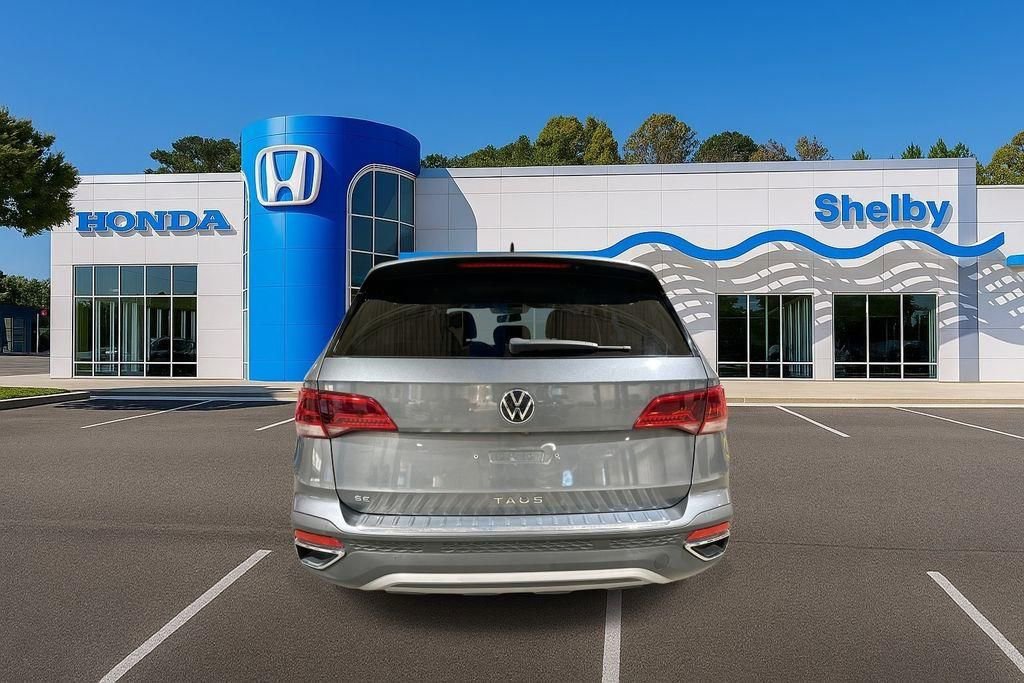 Used 2022 Volkswagen Taos SE FWD image 7