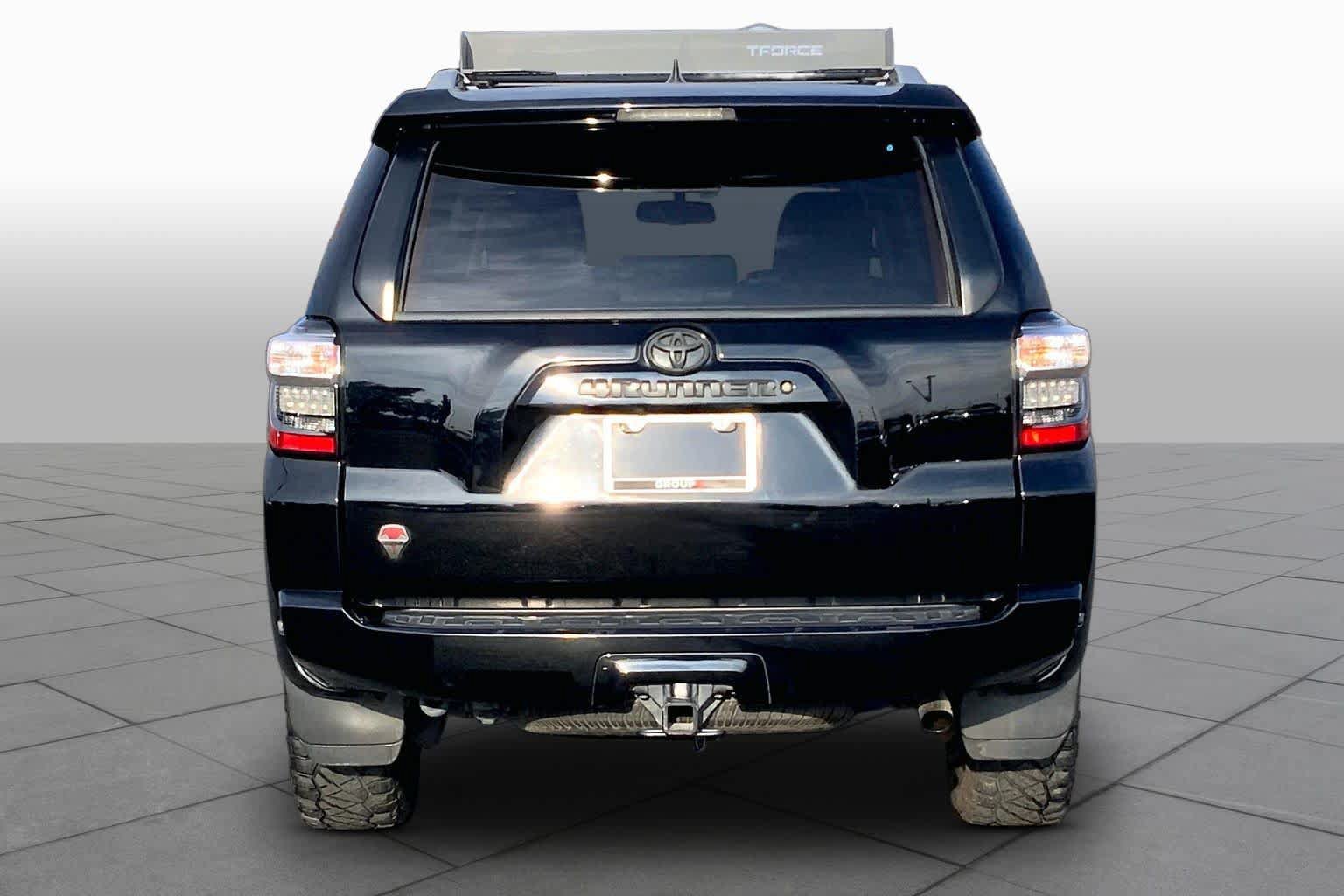 Used 2016 Toyota 4Runner SR5 Premium AWD/4WD image 5