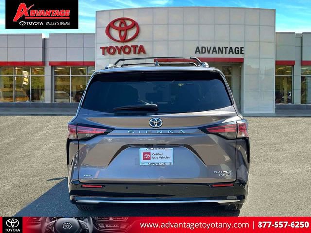 Used 2022 Toyota Sienna Platinum image 8