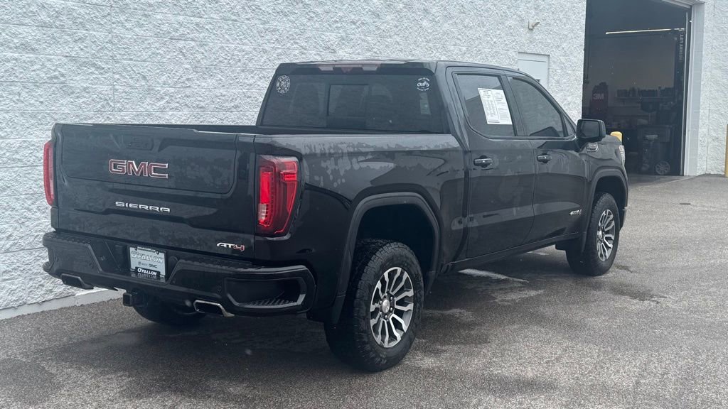 Used 2021 GMC Sierra 1500 AT4 w/ AT4 Value Package image 3