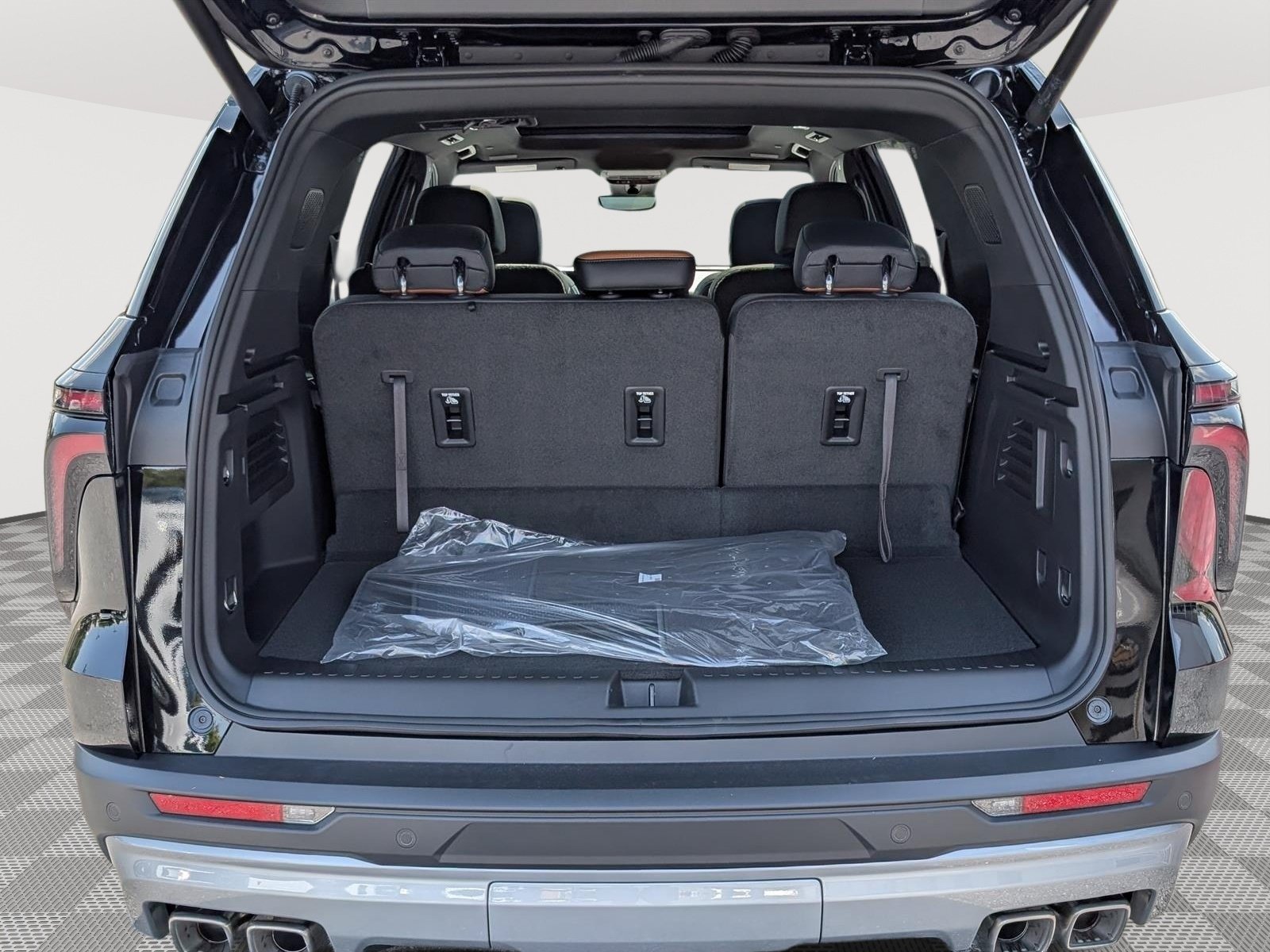 New 2027 Chevrolet Traverse Z71 w/ Enhanced Driving Package AWD/4WD image 11