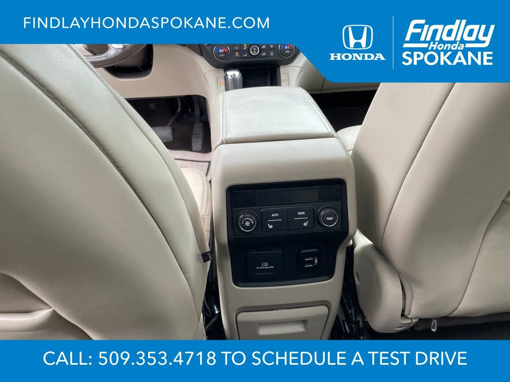 Used 2017 GMC Acadia Denali image 20