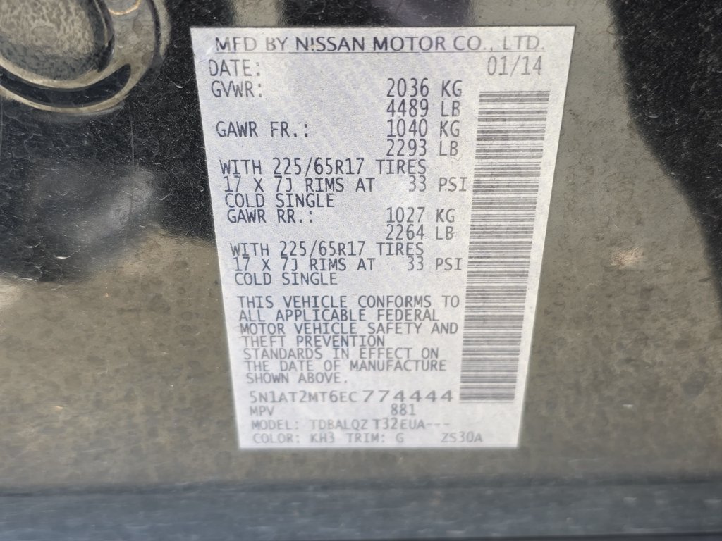 Used 2014 Nissan Rogue SV FWD image 35