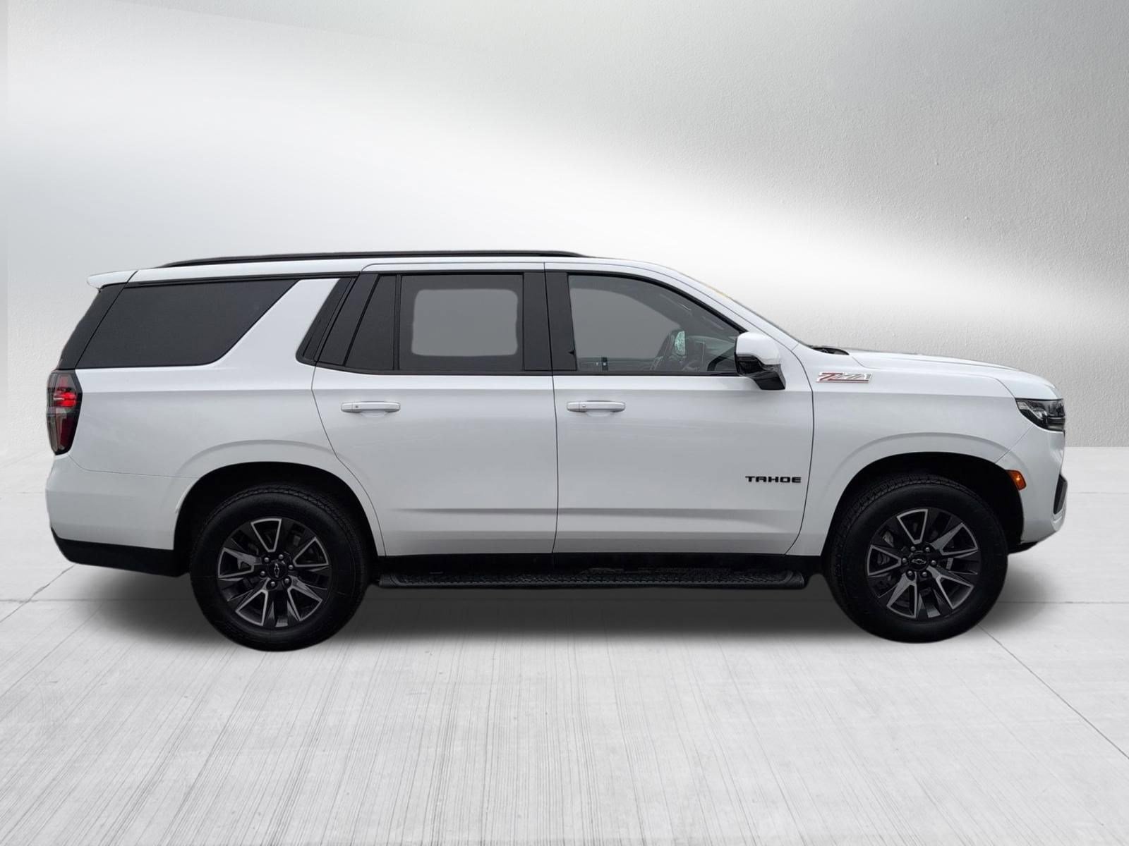 Used 2022 Chevrolet Tahoe Z71 w/ Luxury Package AWD/4WD image 7